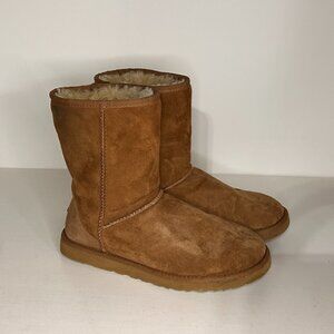 Ugg (5825) Classic Short Chestnut Suede Fur Lined Ankle Boots Women Size 9